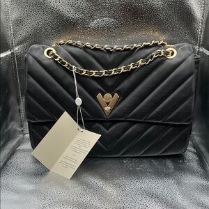 (NEW) VALENTINO ORLANDI Elegant Black Quilted Chain Bag